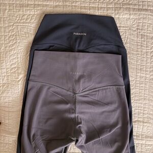 2 PARAGON Leggings in Dark Gray and Light Gray